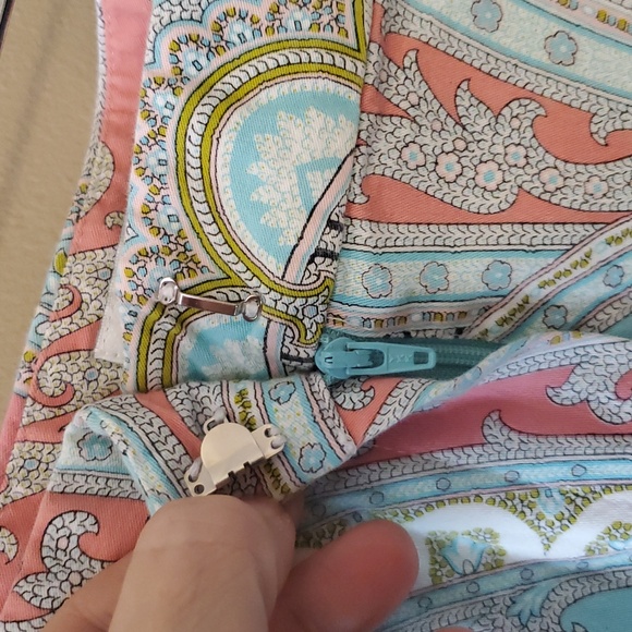 Trina Turk Paisley Print Cropped Pants In Size 8 - Picture 6 of 7